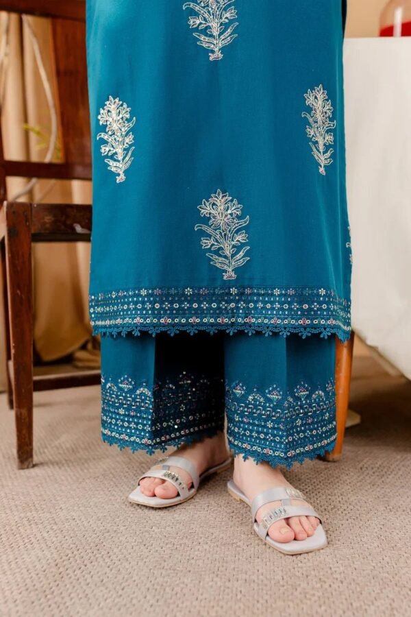 Melvin 2pcs Embroidered suit - Image 4