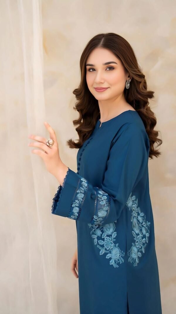 Chic Embroidery Pocket 2pc - Image 2
